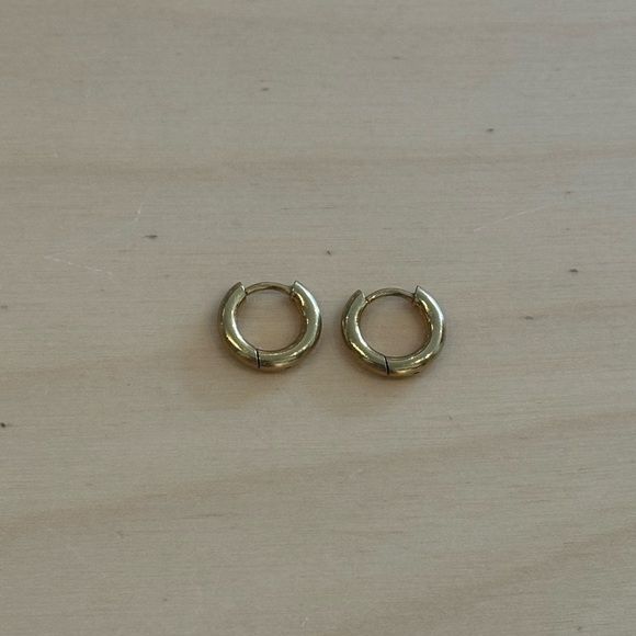 Gold Filled Waterproof Hoop Earrings No Tarnish NWOT - Picture 3 of 5